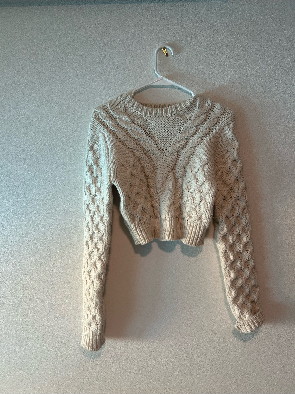 Zara Cream Cable Knit Cropped Crewneck Sweater